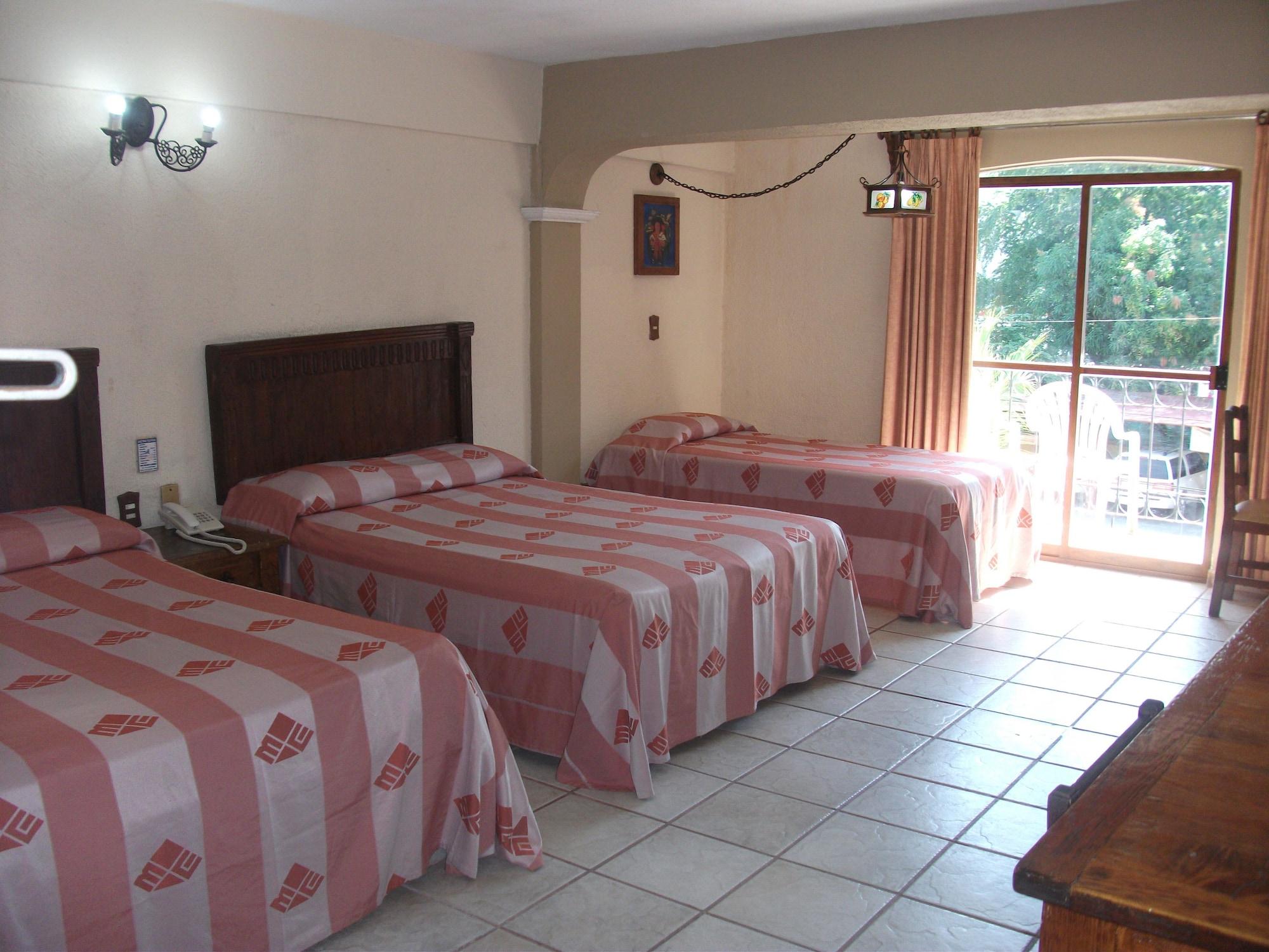 Hotel Hacienda Maria Eugenia אקפולקו מראה חיצוני תמונה