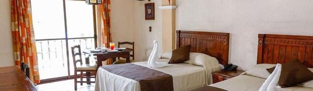 Hotel Hacienda Maria Eugenia אקפולקו מראה חיצוני תמונה