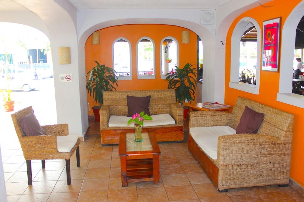 Hotel Hacienda Maria Eugenia אקפולקו מראה חיצוני תמונה