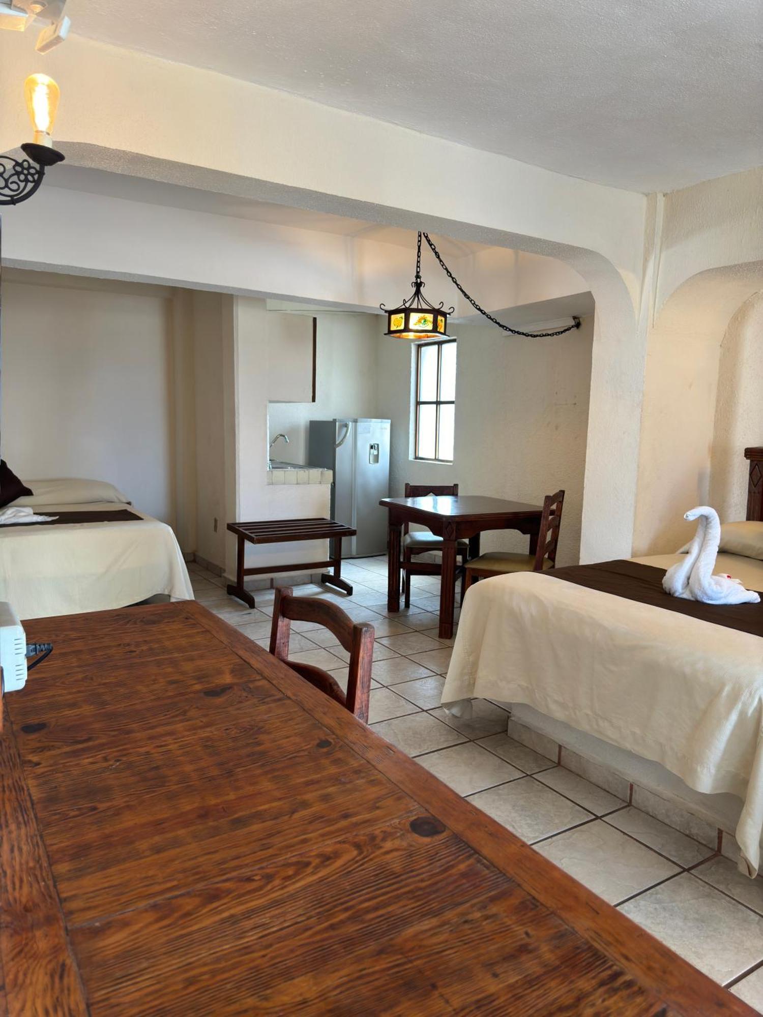 Hotel Hacienda Maria Eugenia אקפולקו מראה חיצוני תמונה