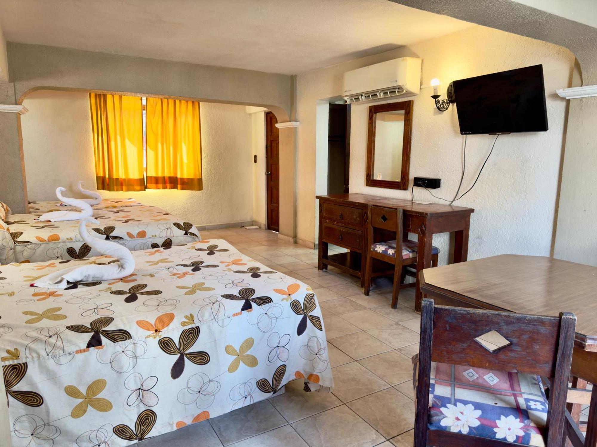 Hotel Hacienda Maria Eugenia אקפולקו מראה חיצוני תמונה