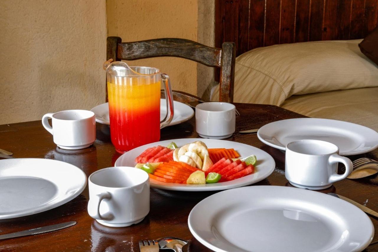 Hotel Hacienda Maria Eugenia אקפולקו מראה חיצוני תמונה